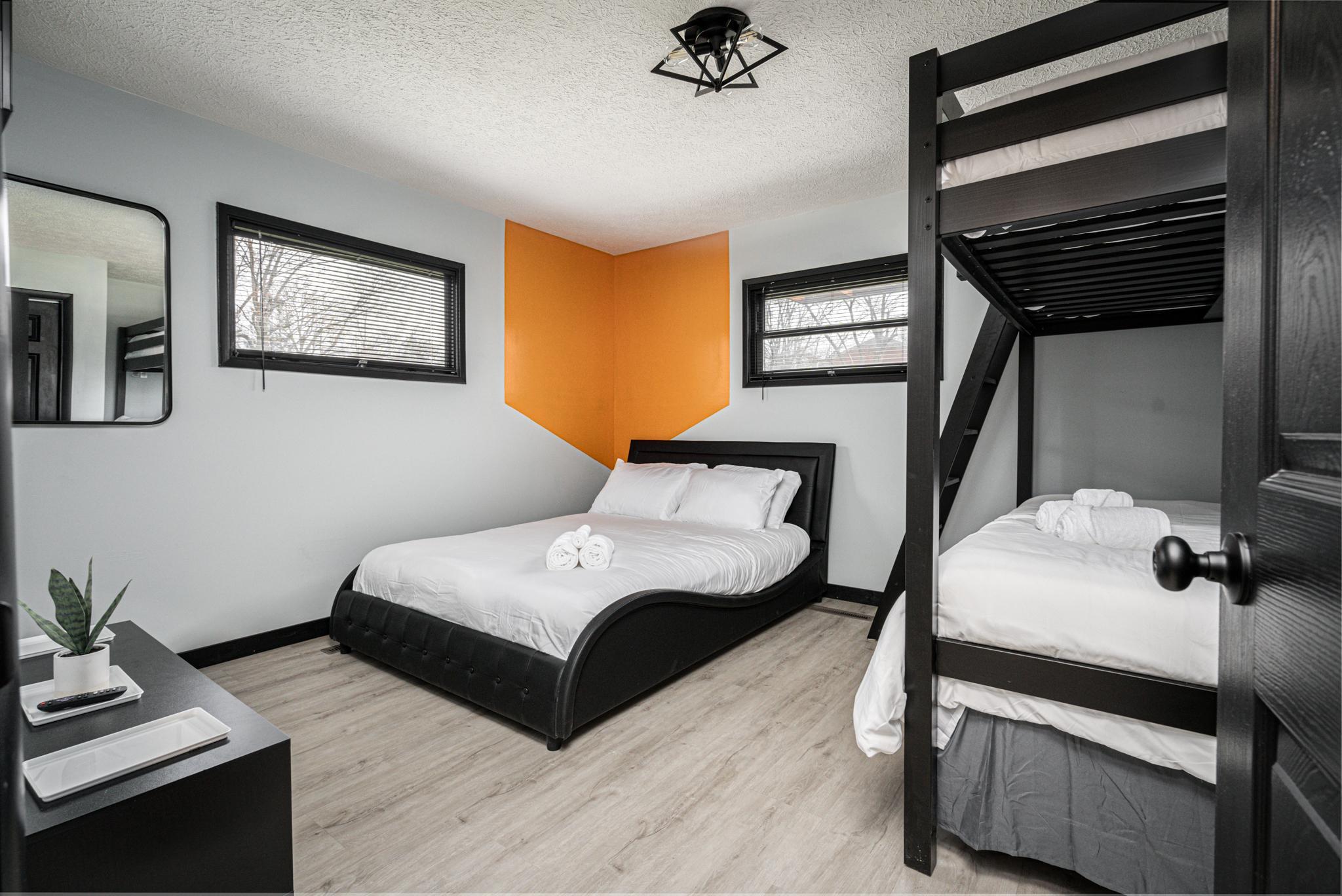 Modern 3 BR Home photo 10