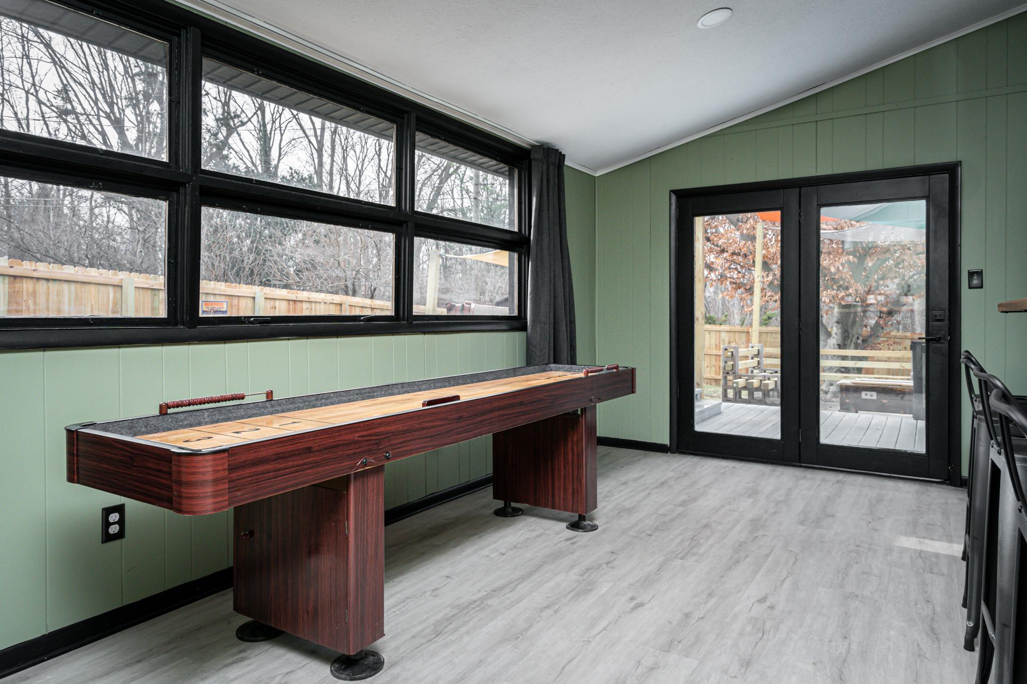 Modern 3 BR Home photo 16