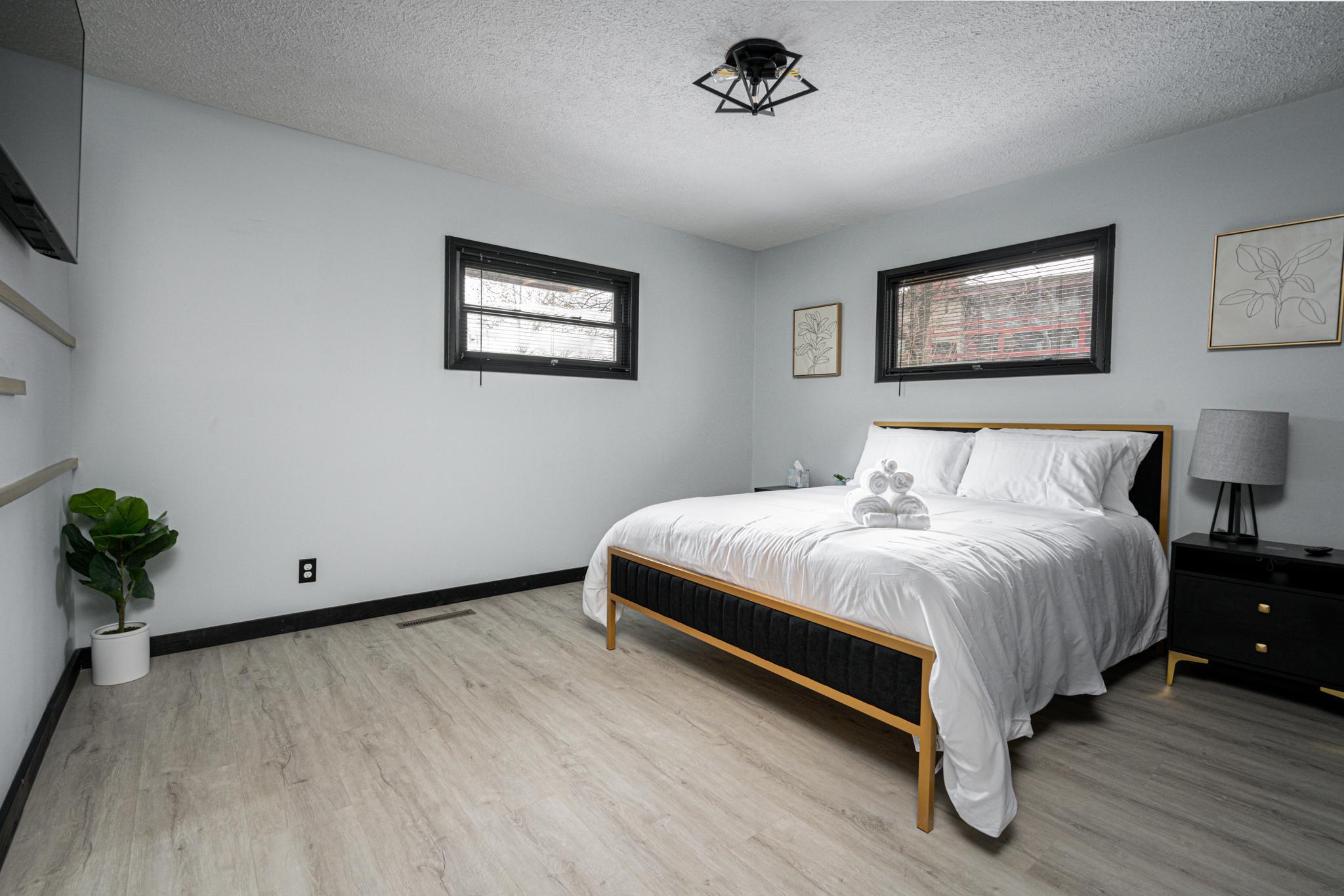 Modern 3 BR Home photo 7